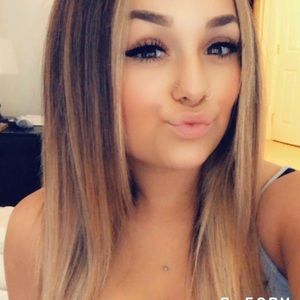 Meet your Posher, Leah